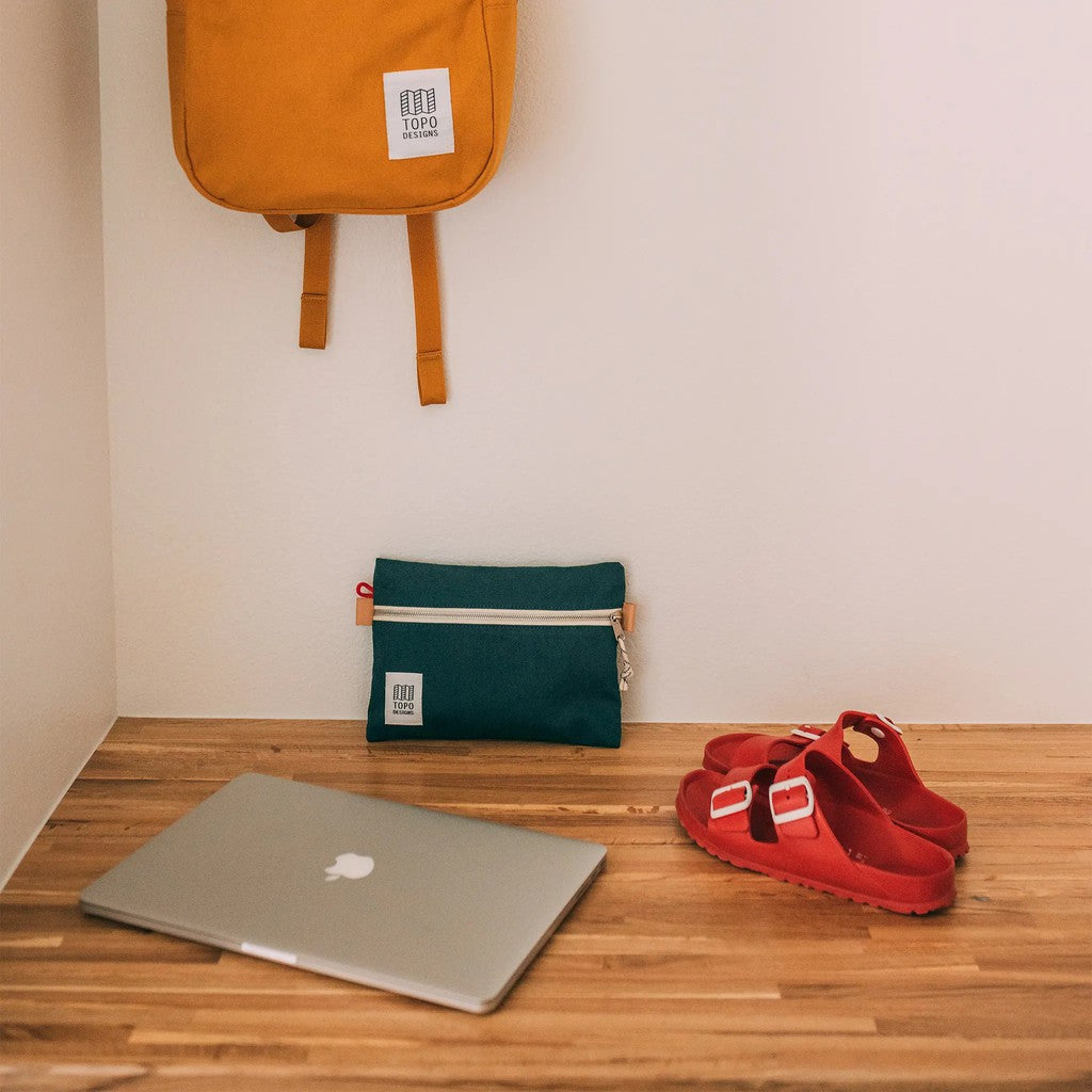 TOPO DESIGNS ACCESSORY BAG CANVAS (MEDIUM)