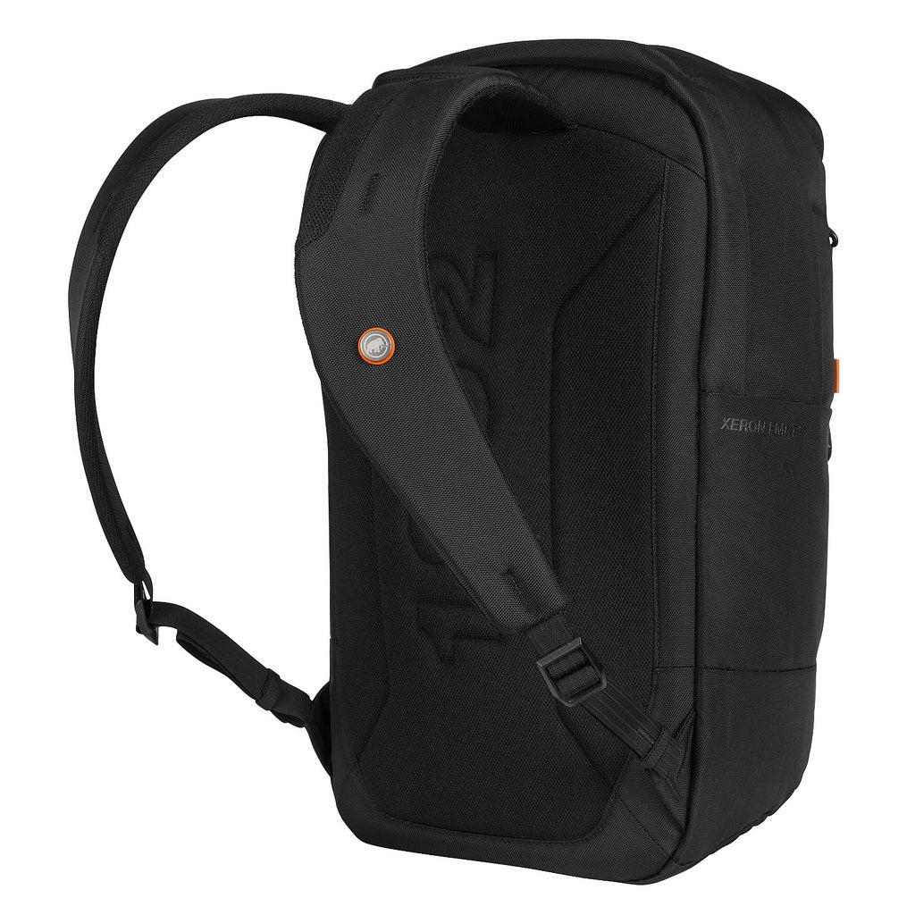 MAMMUT Xeron 25 - Versatile Daypack (Black)