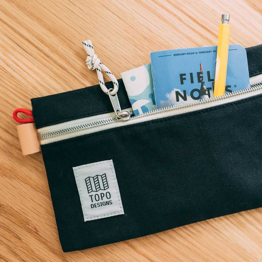 TOPO DESIGNS ACCESSORY BAG CANVAS (MEDIUM)