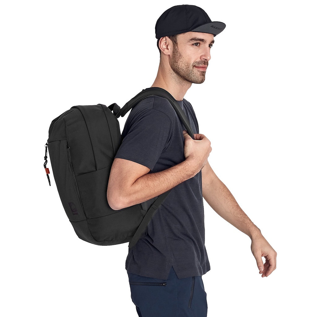 MAMMUT Xeron 25 - Versatile Daypack (Black)