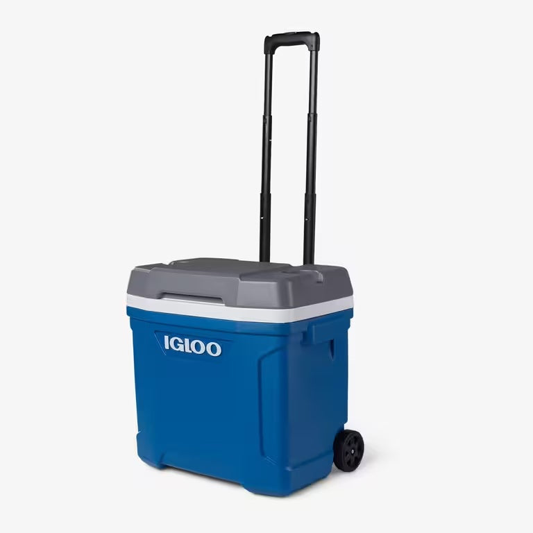 IGLOO Latitude 30 Qt Roller Cooler (Red)