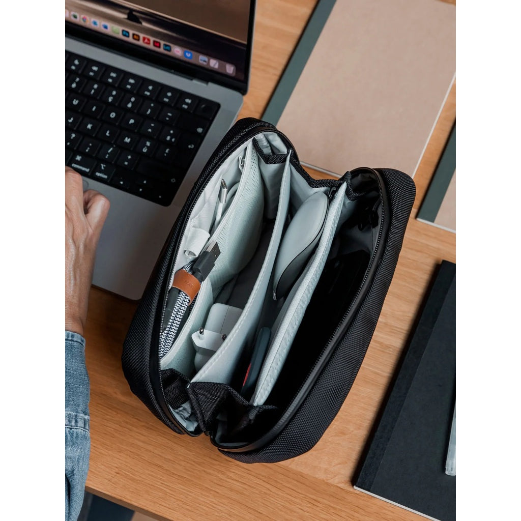 WEXLEY ADSO Tech Organizer | Pouch