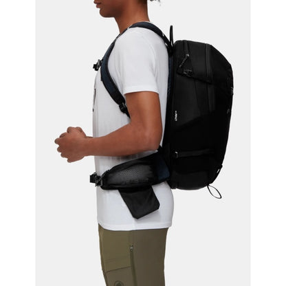 MAMMUT Lithium 20 - Lightweight hiking and trekking backpack (Black)