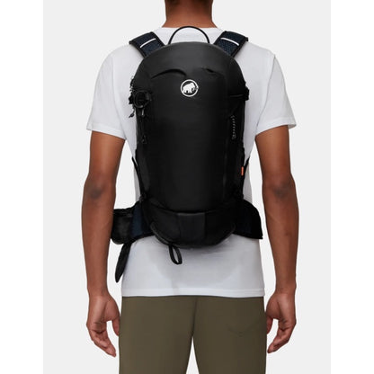 MAMMUT Lithium 20 - Lightweight hiking and trekking backpack (Black)