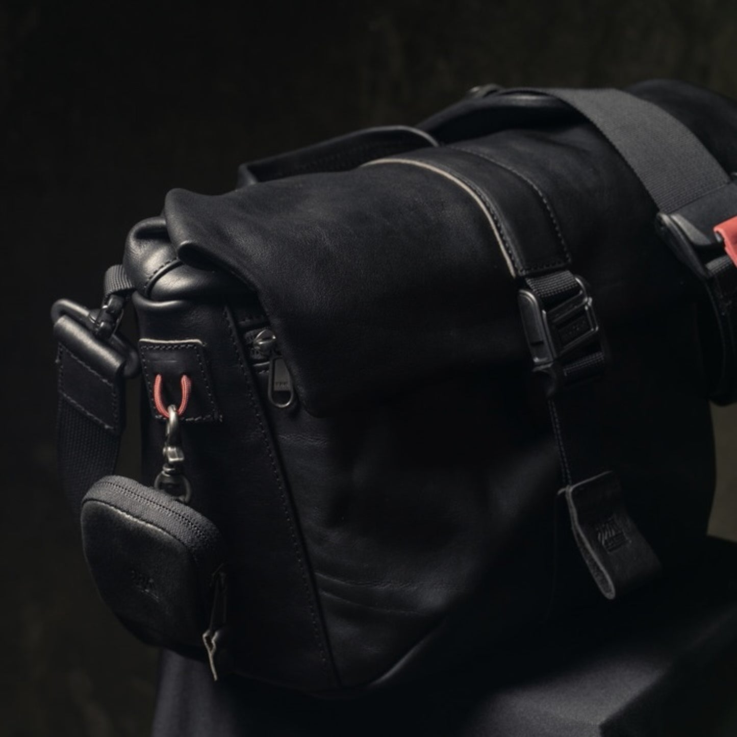 Wotancraft PILOT LEATHER TRAVEL CAMERA BAG 7L UPGRADED