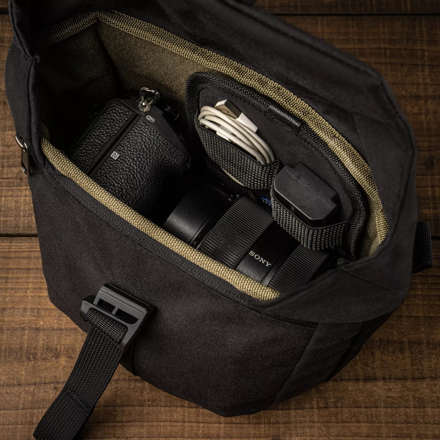 Wotancraft PILOT TRAVEL CAMERA BAG 3.5L UPGRADED