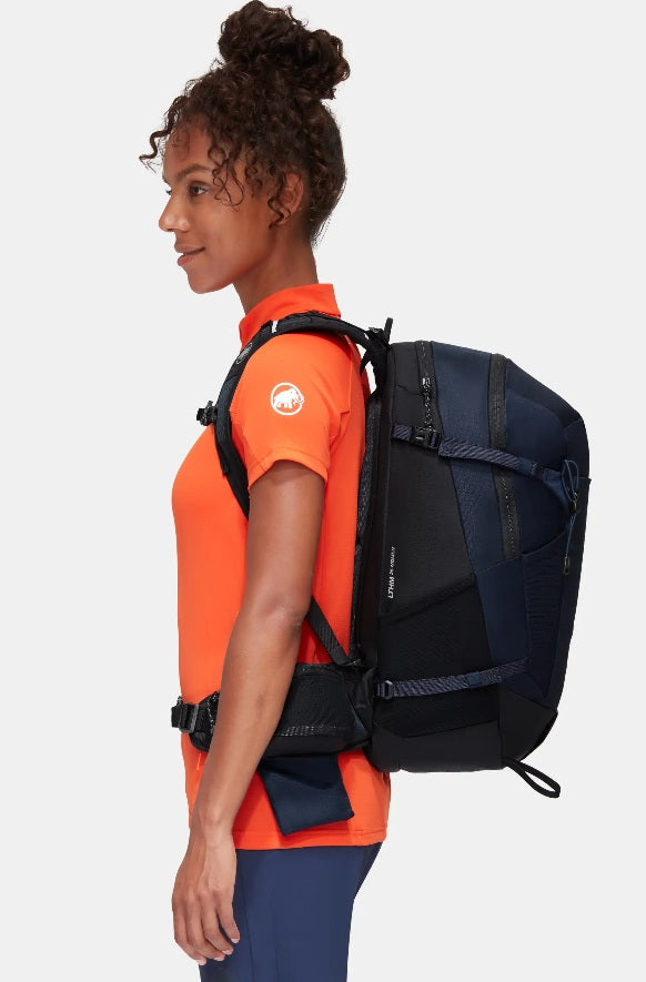 MAMMUT Lithium 25 Women Hiking Backpack (Marine-black)