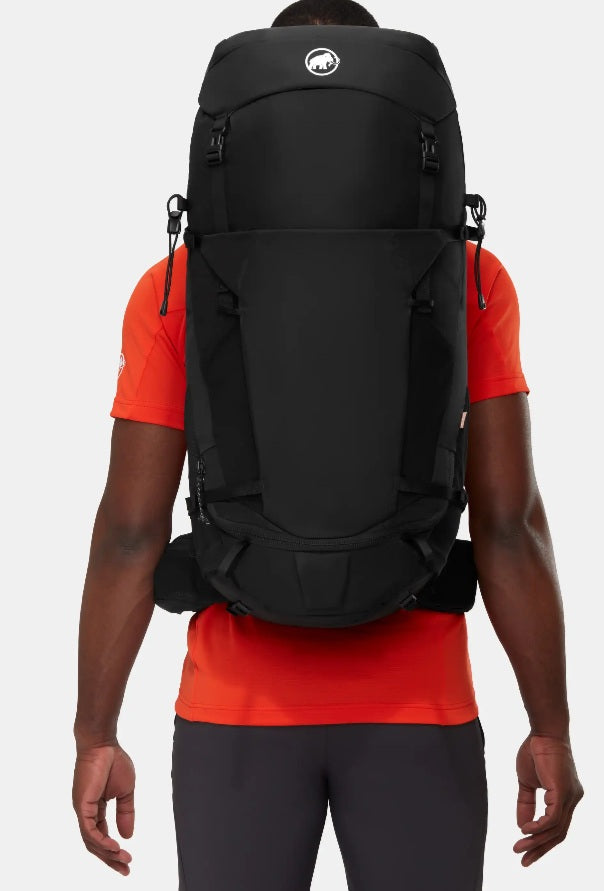 MAMMUT Lithium 50 Hiking Backpack (Black)