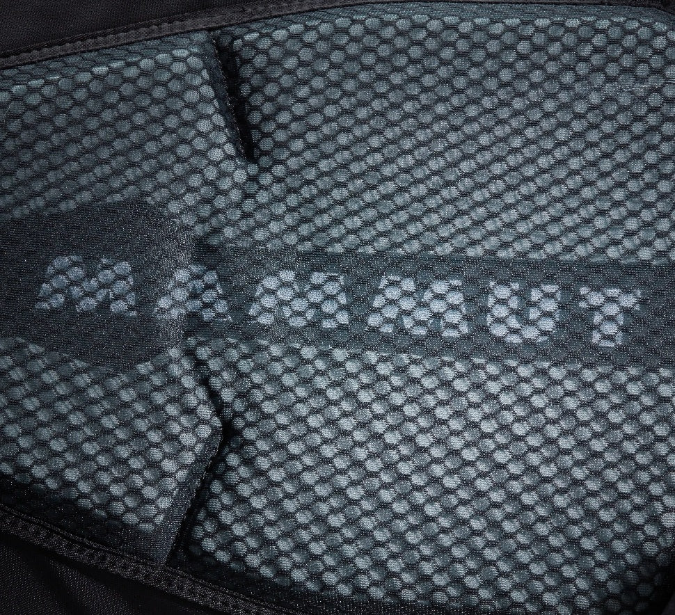 MAMMUT Lithium 50 Hiking Backpack (Black)